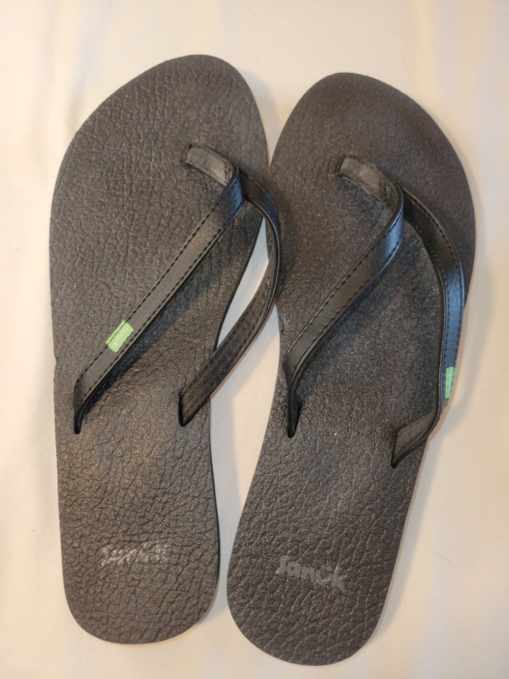 Sanuk Women's Size 9 Black Flip Flops Sandals 2 Pair Lot Yoga Casual - Picture 3 of 9